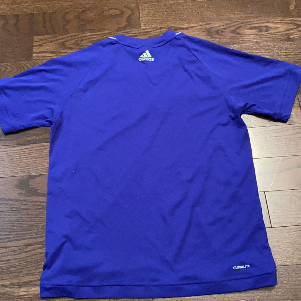 Adidas tee - Picture 5 of 7